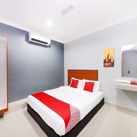 Super Oyo 720 Corridor Hotel 2 Pekan Dış mekan fotoğraf