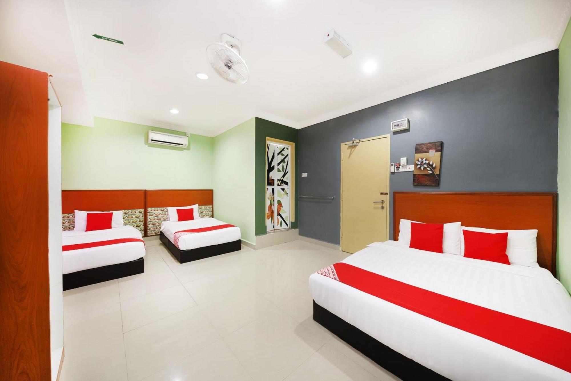 Super Oyo 720 Corridor Hotel 2 Pekan Dış mekan fotoğraf