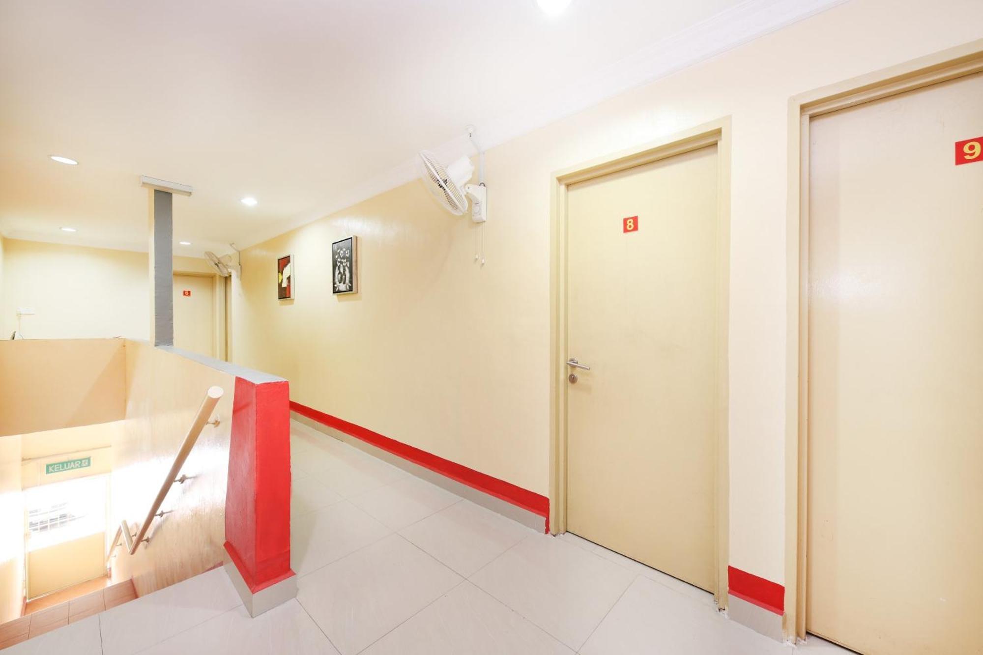 Super Oyo 720 Corridor Hotel 2 Pekan Dış mekan fotoğraf